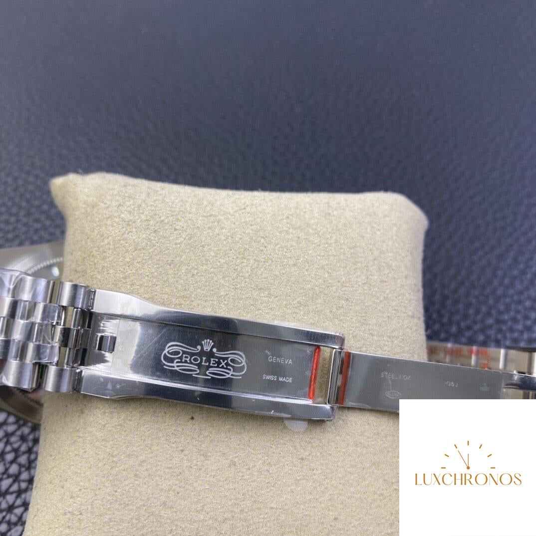 Replica Rolex Sky Dweller M326934-0006 1:1 Best Edition Noob Factory V2 Black Dial