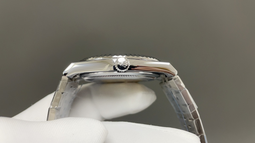Replica Rolex Land‑Dweller