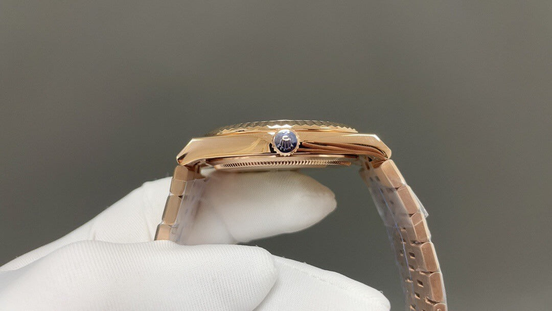 Rolex Land-Dweller
