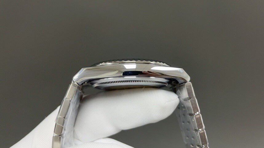 Rolex Land-Dweller