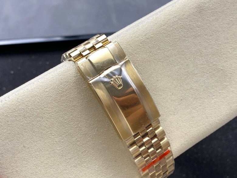 Rolex Sky-dweller