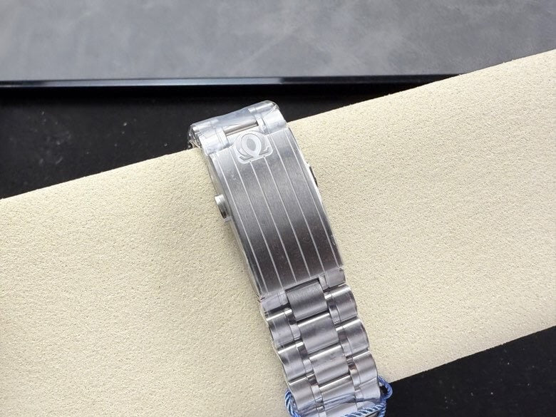 Omega Speedmaster