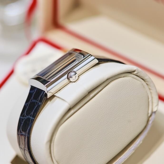 Omega De Ville