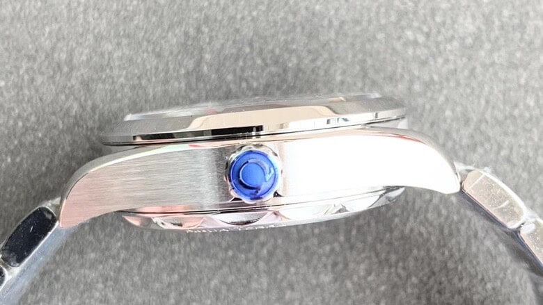 Omega De Ville