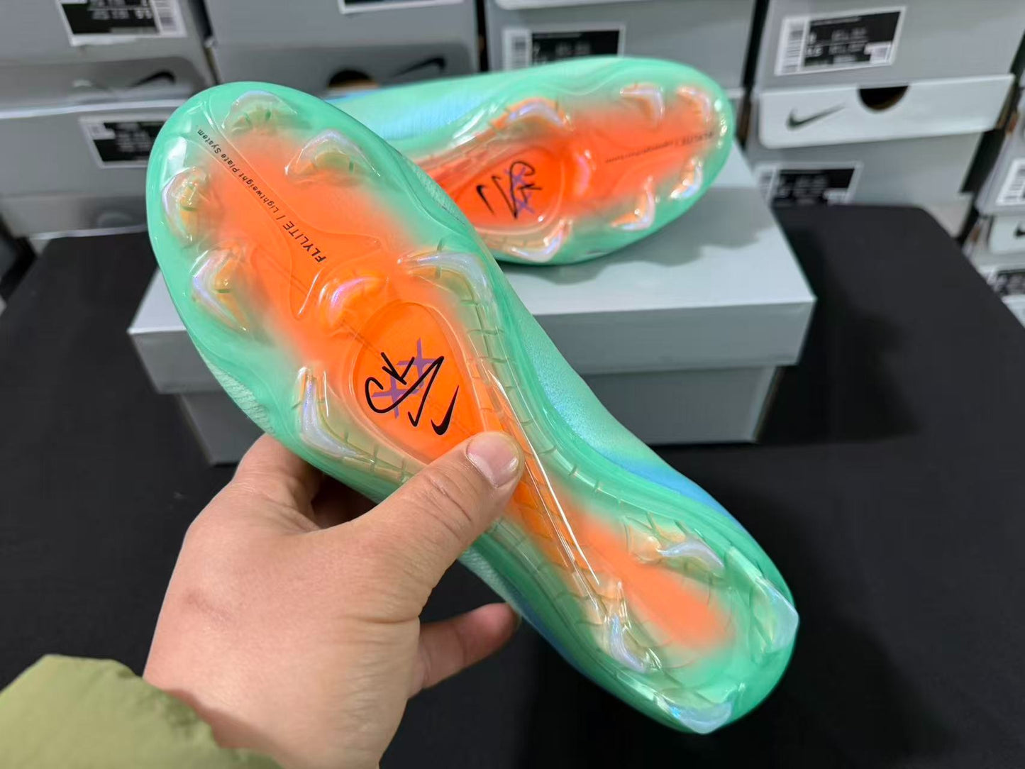 Air Zoom Mercurial Vapor XV Elite FG