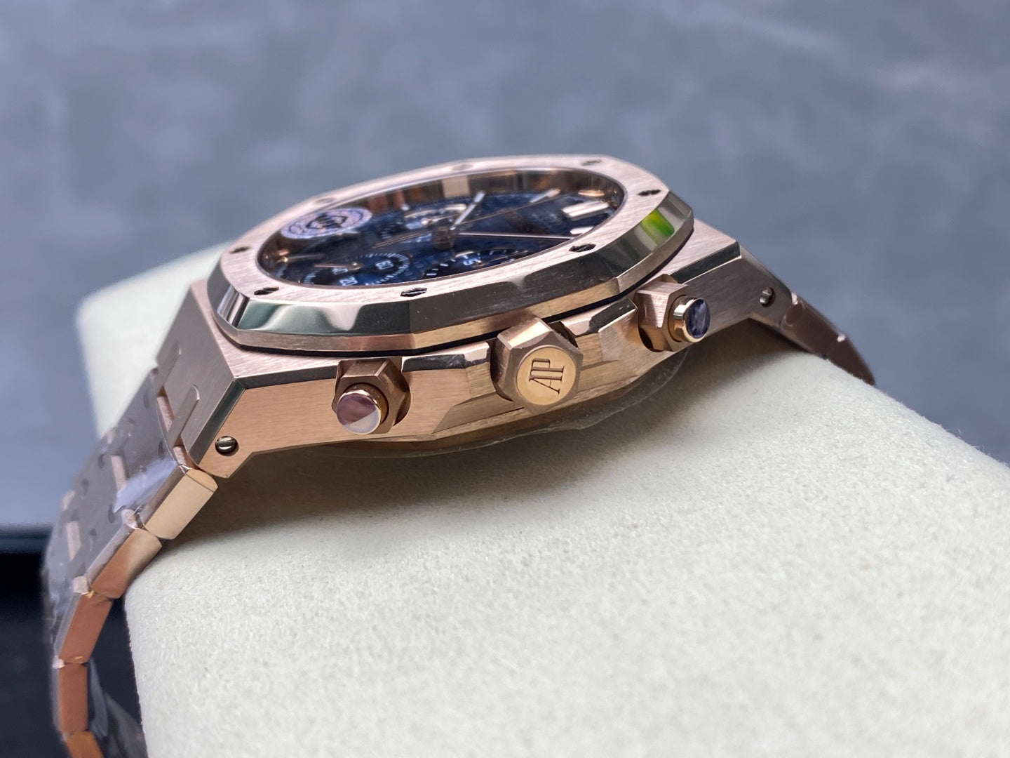 APS factory Audemars Piguet 26240 4401 integrated timing movement 41mm