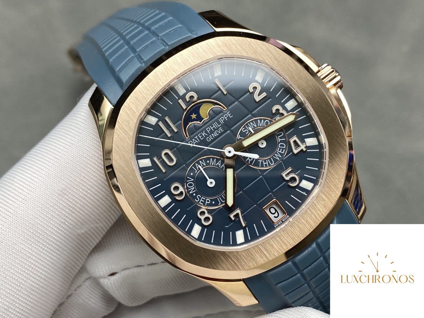 Patek Philippe Aquanaut series launches its first convenient and practical complex function wristwatch 5261R-39.9MM