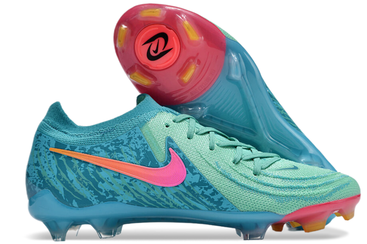 Limited time offer: Football boots on sale