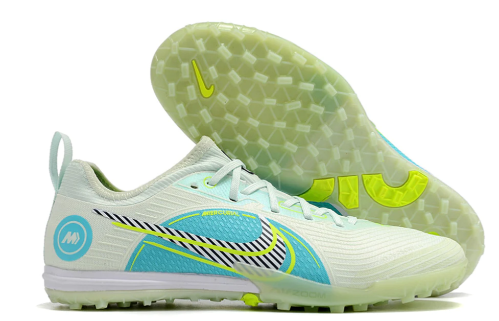 Limited time offer: Football boots on sale
