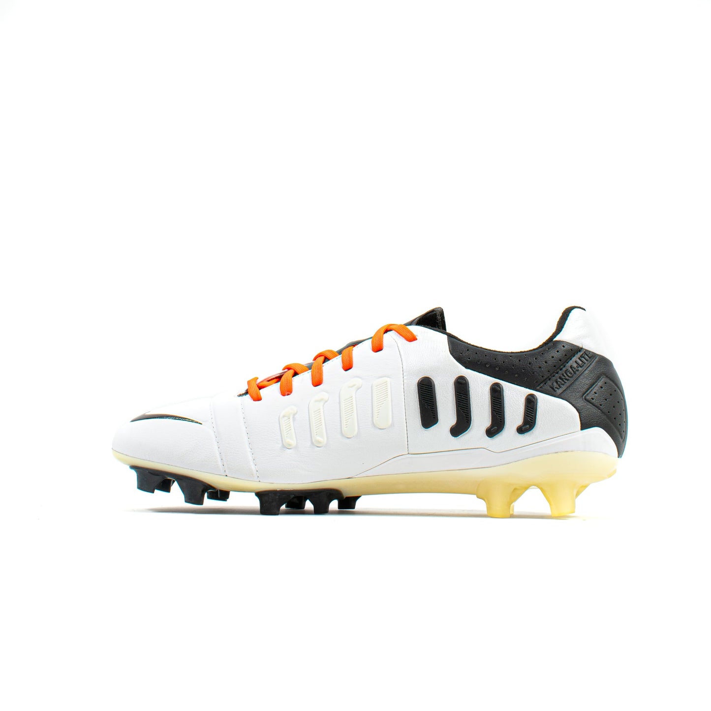 NIKE CTR360 MAESTRI III WHITE RED FG *MISMATCHED*
