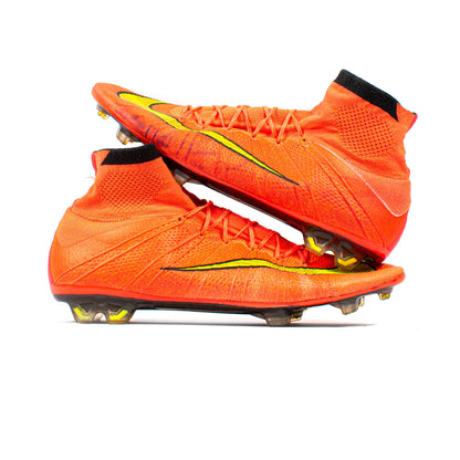 NIKE MERCURIAL VAPOR SUPERFLY IV WORLD CUP FG