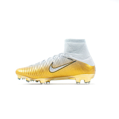 NIKE MERCURIAL SUPERFLY V ELITE QUINTO TRIUNFO CR7 GOLD FG