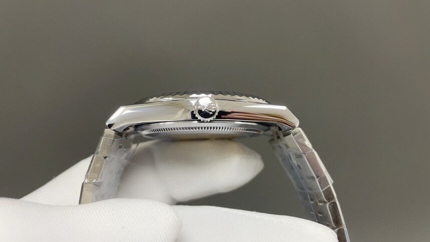 Rolex Land-Dweller