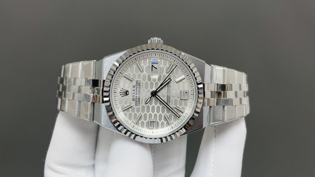 Rolex Land-Dweller