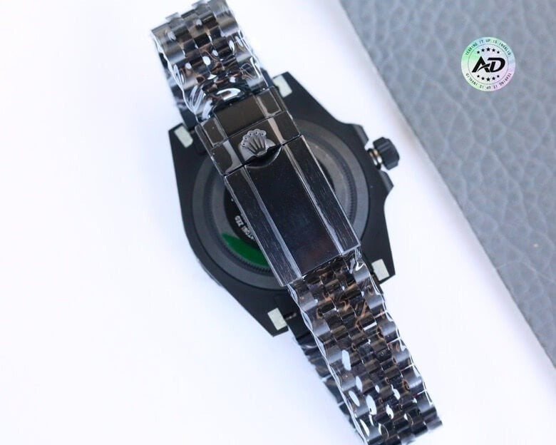 Rolex  Submariner