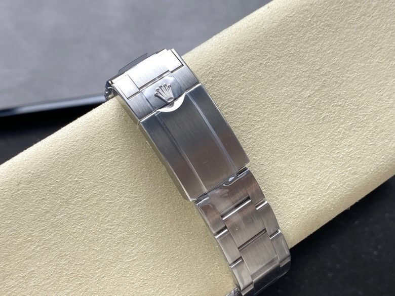 Rolex  Explorer