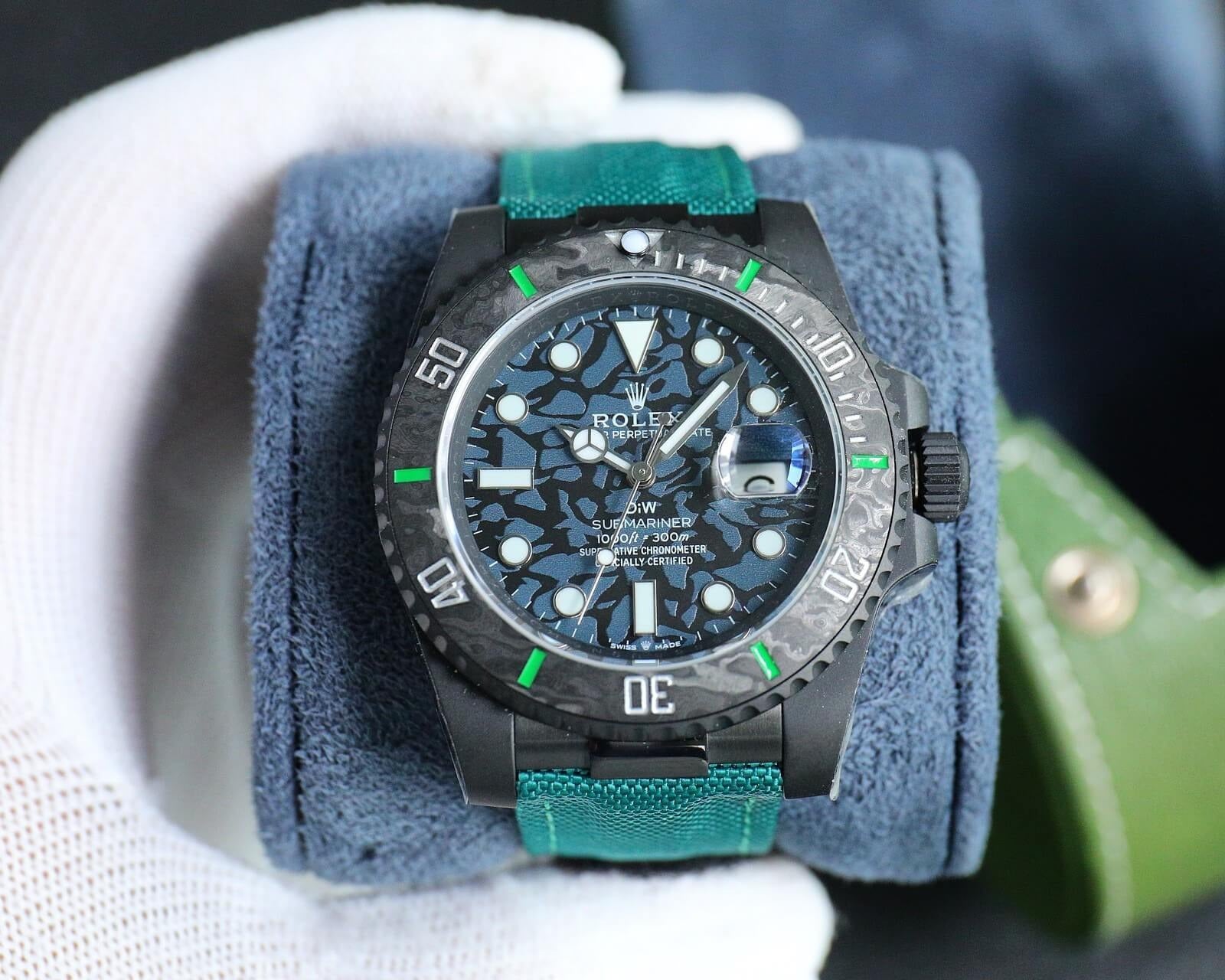 Rolex  Submariner