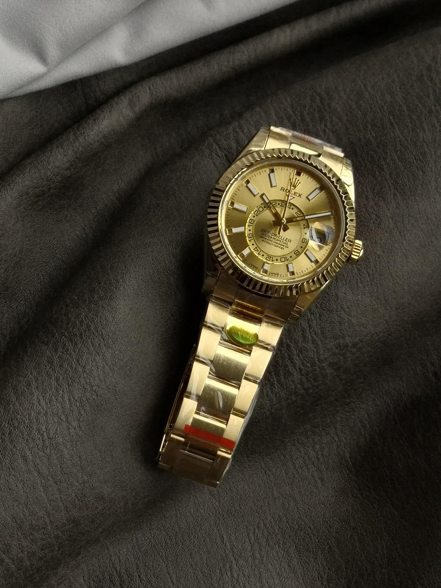Rolex  Sky-dweller