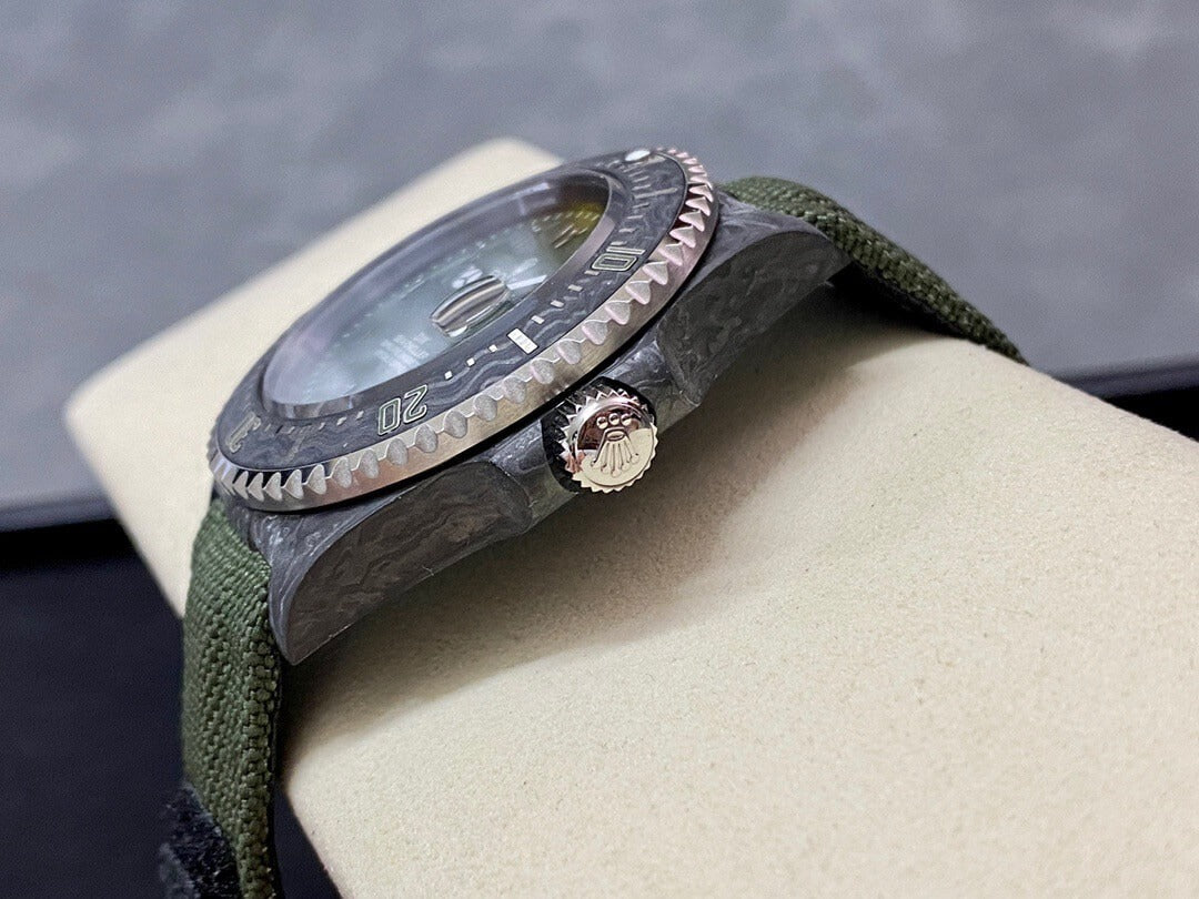 Rolex  Sea-Dweller