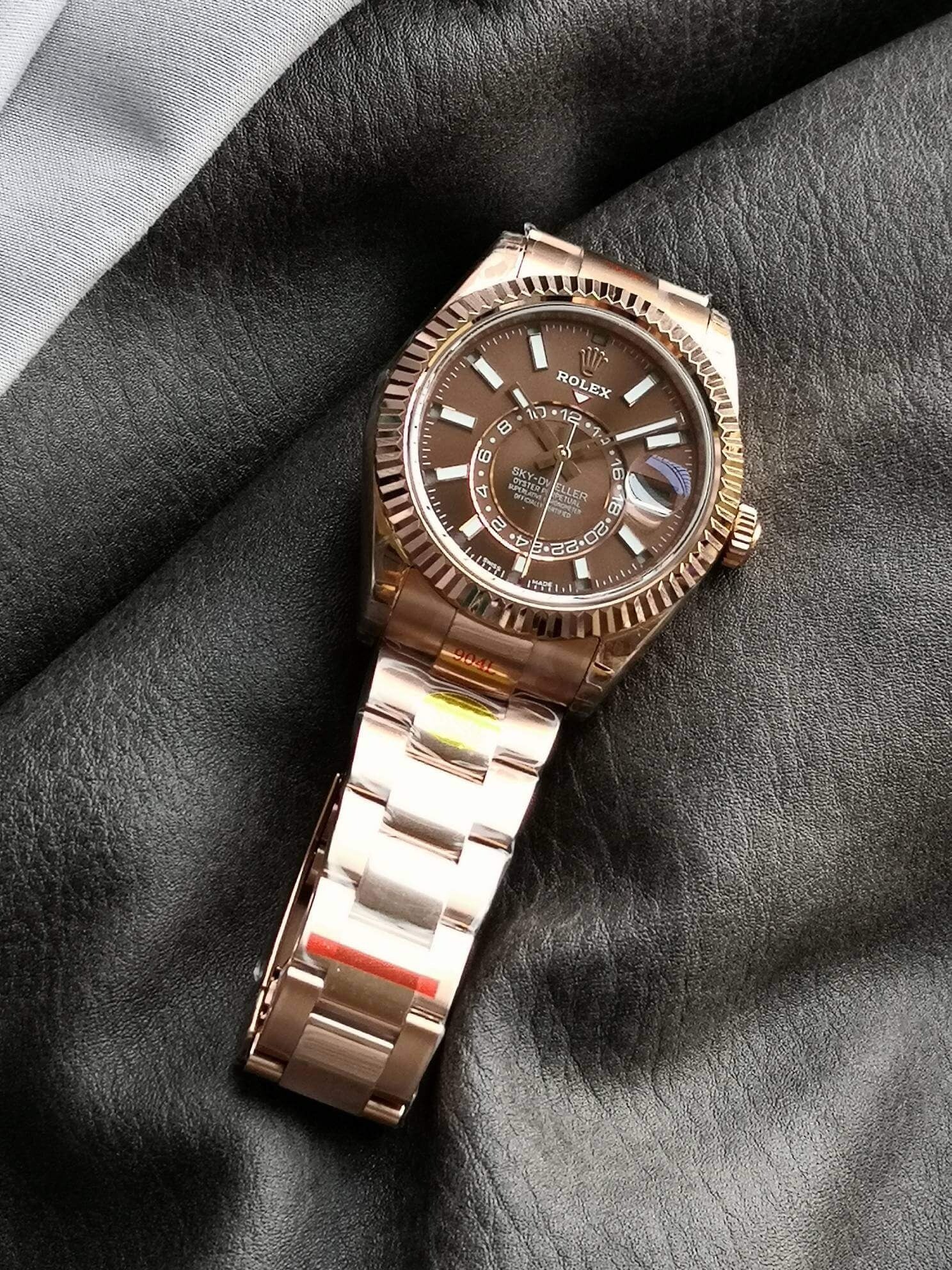 Rolex  Sky-dweller