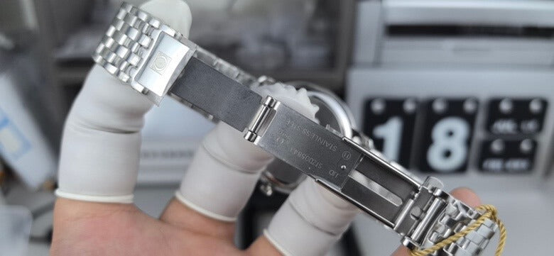 Omega De Ville