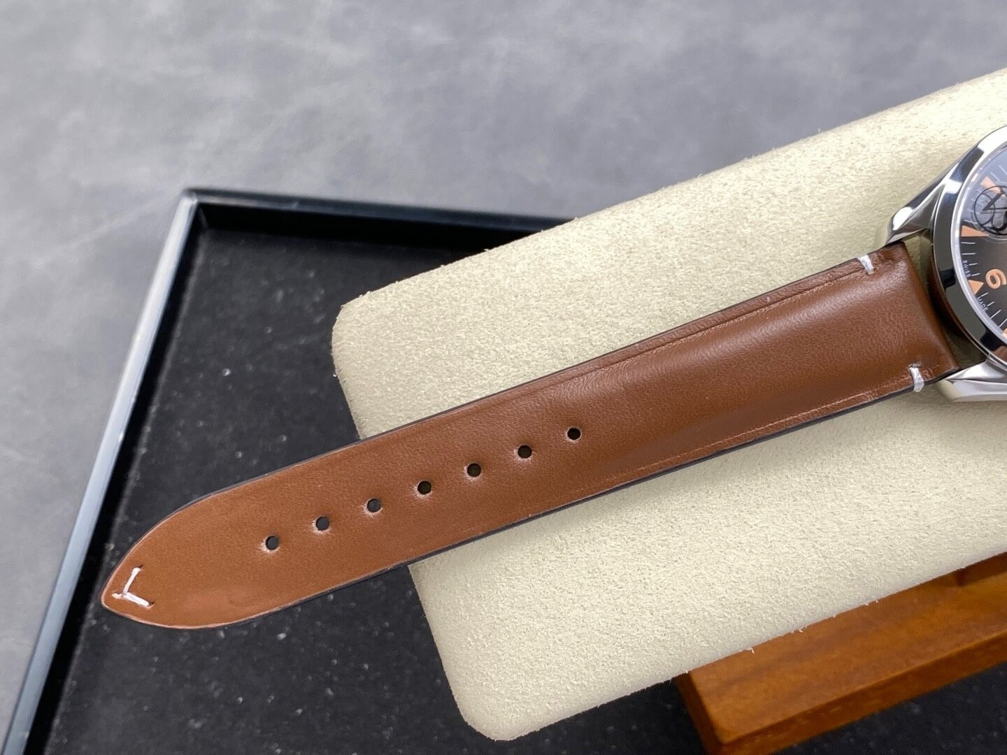 Omega De Ville