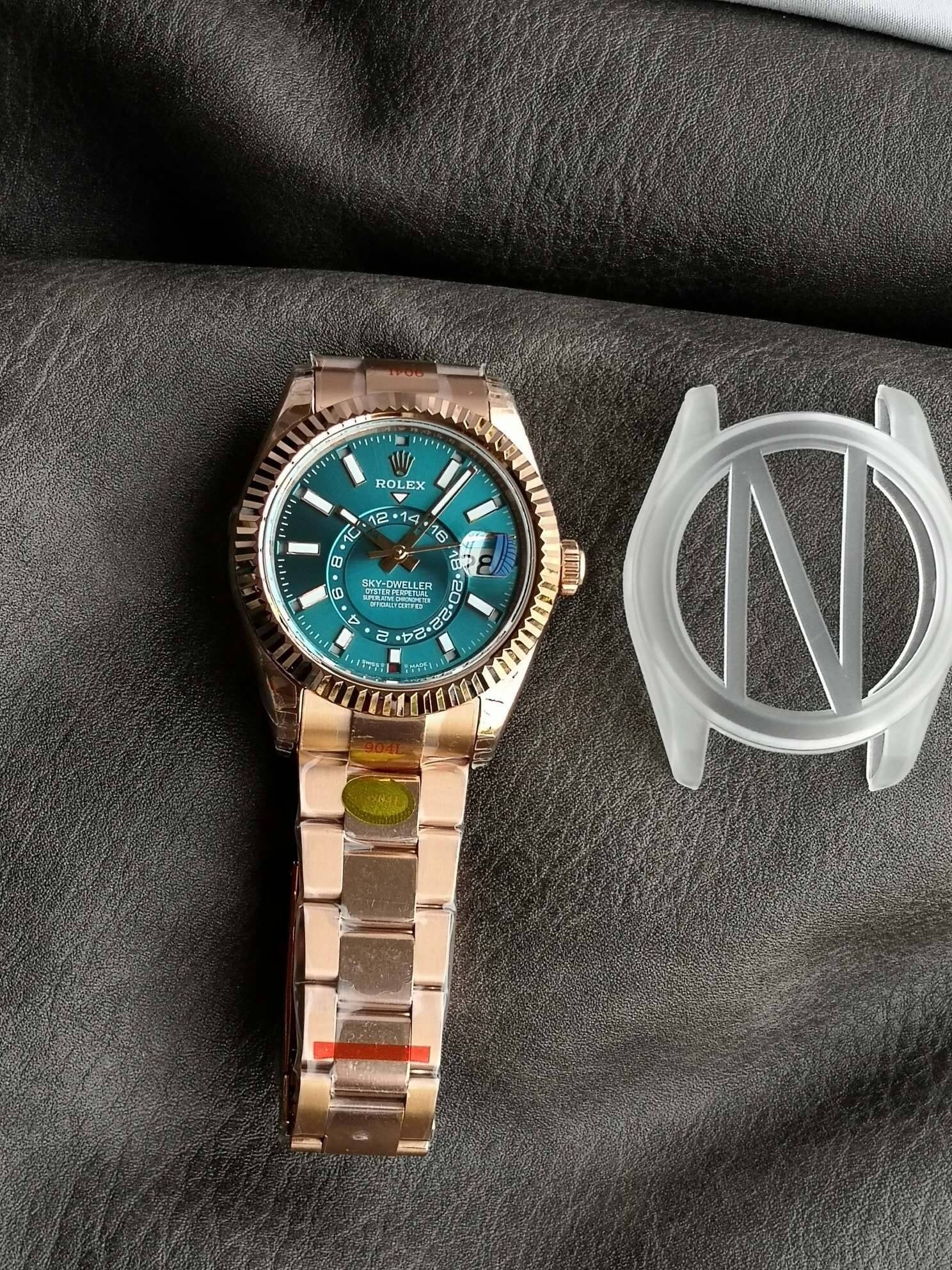Rolex  Sky-dweller