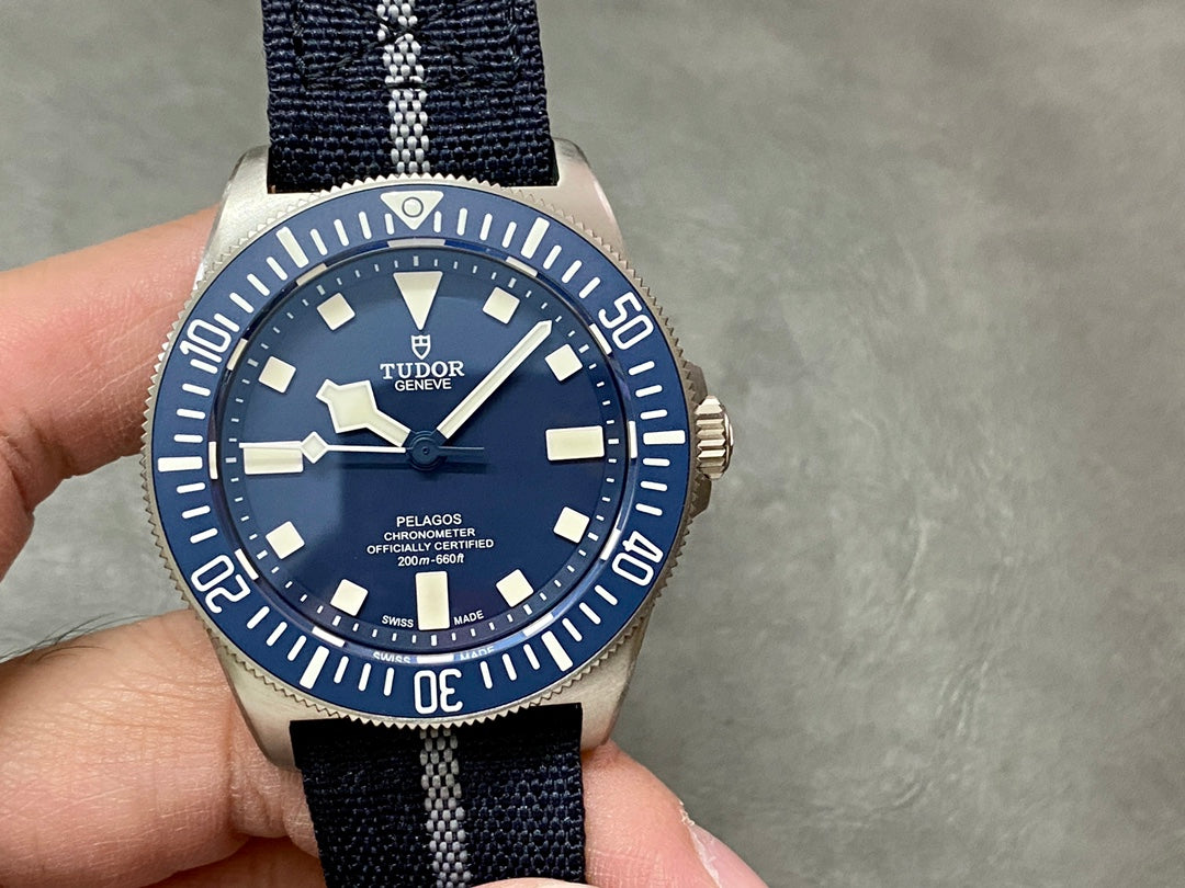 M+Factory, Tudor Leading Submarine FXD [M+factory] Features Blue -42mm